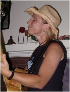 2300-Paula Marr of the Kimi Hayes Band